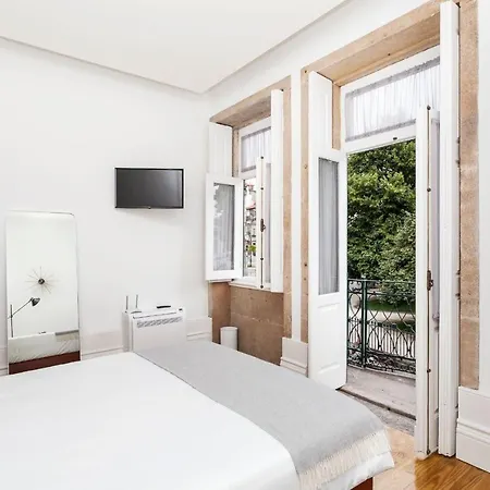 Passeio De Sao Lazaro 5 By Lovelystay Penzion 3*