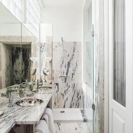 Passeio De Sao Lazaro 5 By Lovelystay Porto