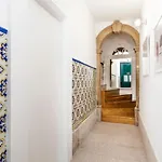 Passeio De Sao Lazaro 5 By Lovelystay 3* Oporto